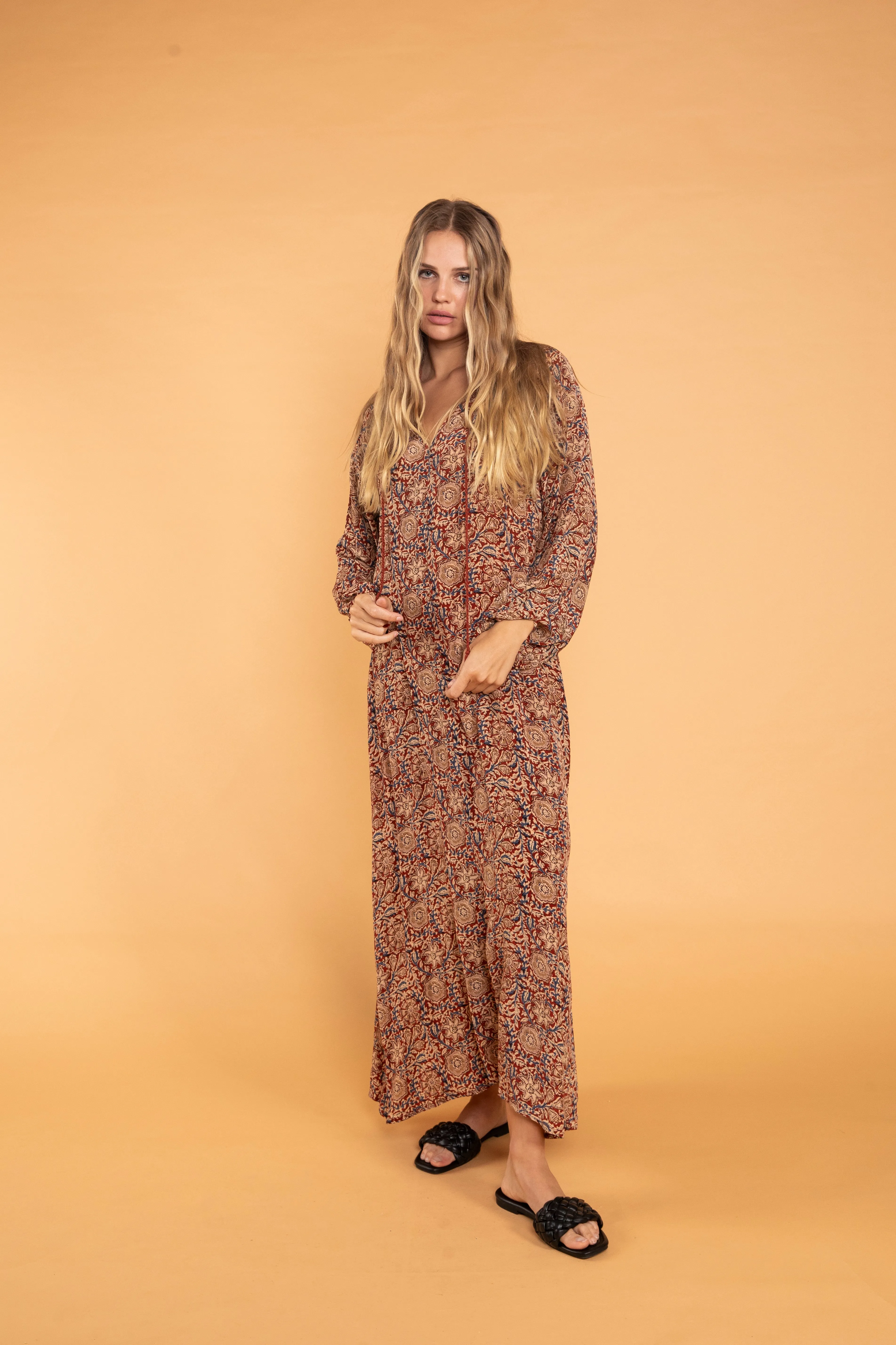 Anaka L/S Maxi Dress