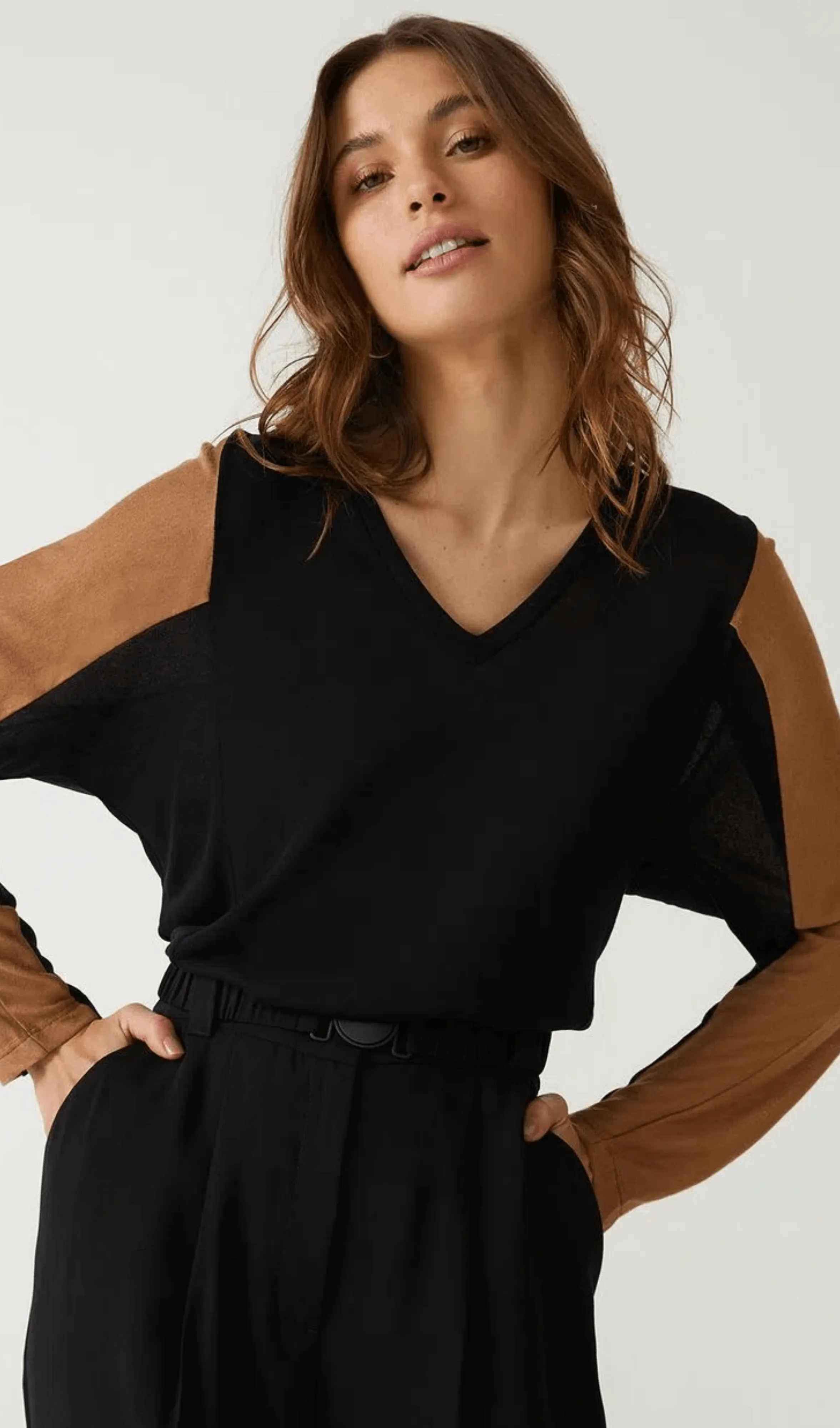 Blusa Malha Recorte Manga Shoulder